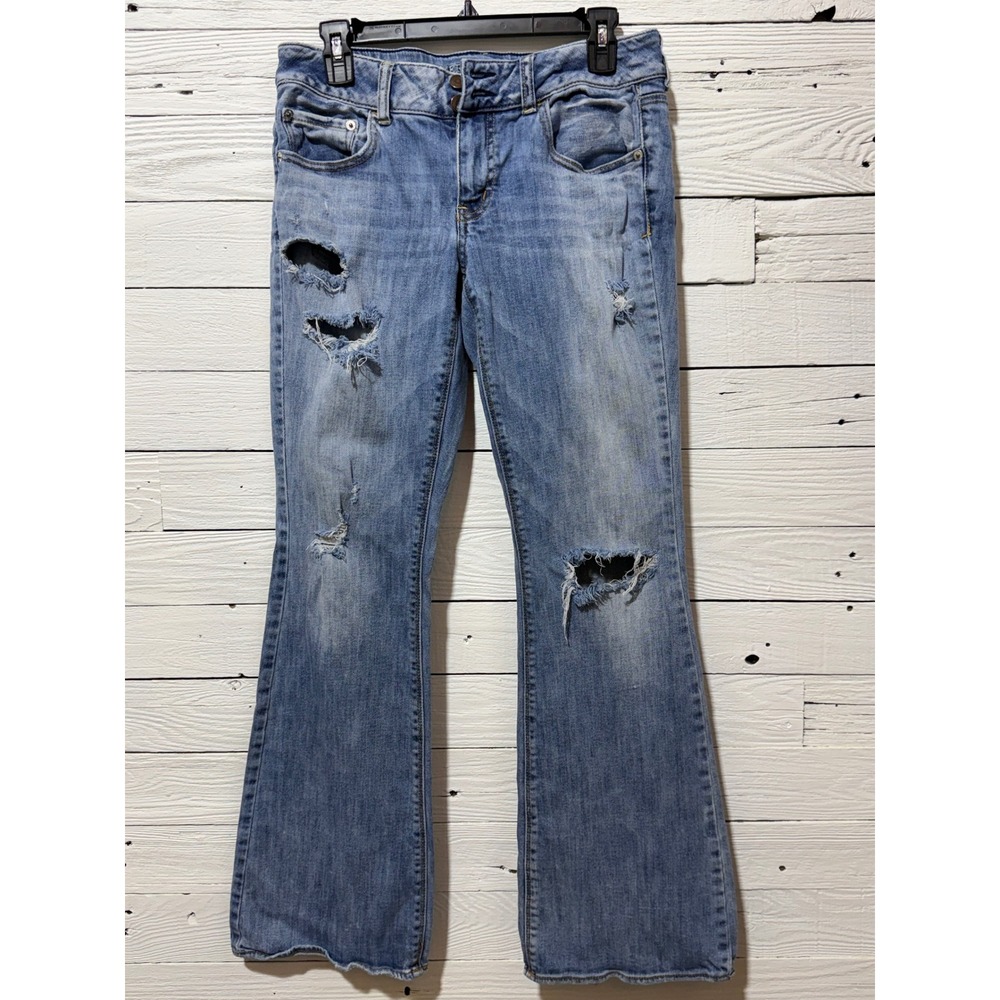 American Eagle Distressed Flare Jeans SZ 8 Wash Low Rise  Regular